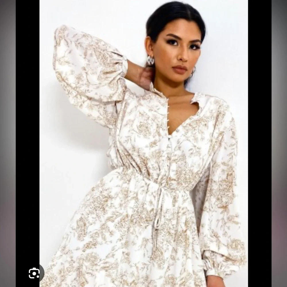 White button front long sleeve printed dress - Picture 3 of 8